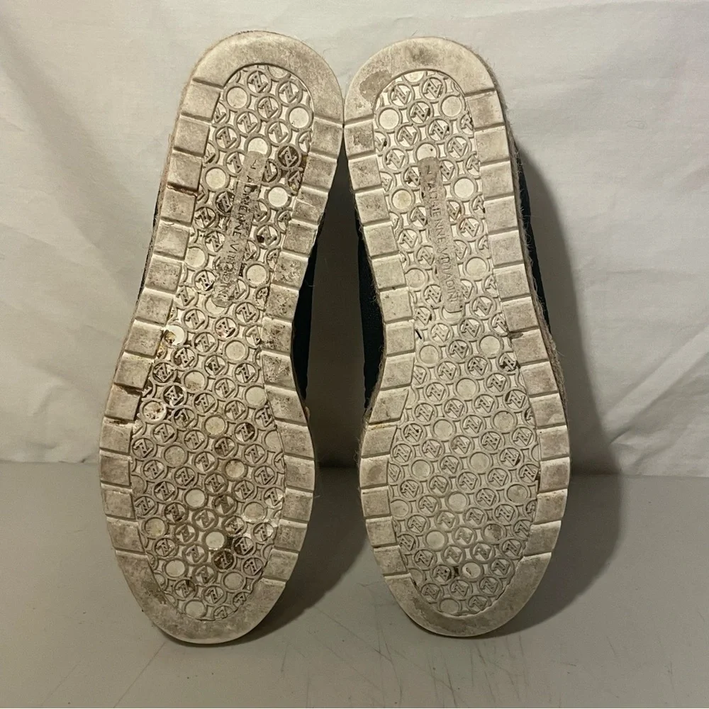 Adrienne Vittadini Black Slip-On Shoes size 7 espadrilles style heel (1 1/2”) - Picture 5 of 6